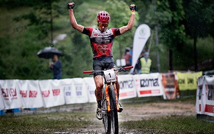 Bartłomiej Wawak z KROSS ORLEN Cycling Team zwycięzcą zawodów MTB w Czechach