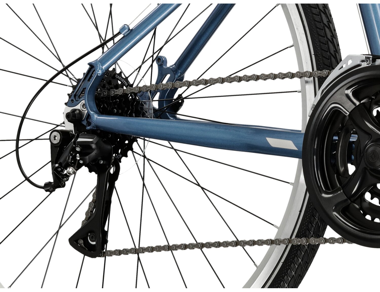  Tylna ośmiobiegowa przerzutka Shimano Acera M3020 oraz hamulce v-brake w rowerze crossowym KROSS Move 1.1 