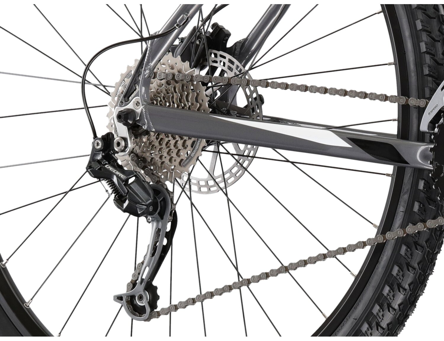  Tylna dziewięciobiegowa przerzutka Shimano Deore M592 oraz hydrauliczne hamulce tarczowe Shimano MT200 w rowerze górskim MTB KROSS Hexagon 7.0 