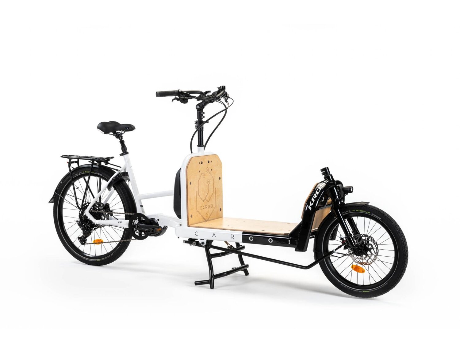 Elektryczny rower cargo Ebike KROSS E-Cargo 1.0 Platform na aluminiowej ramie w kolorze białym wyposażony w osprzęt Microshift i Shimano oraz elektryczny napęd Shimano 