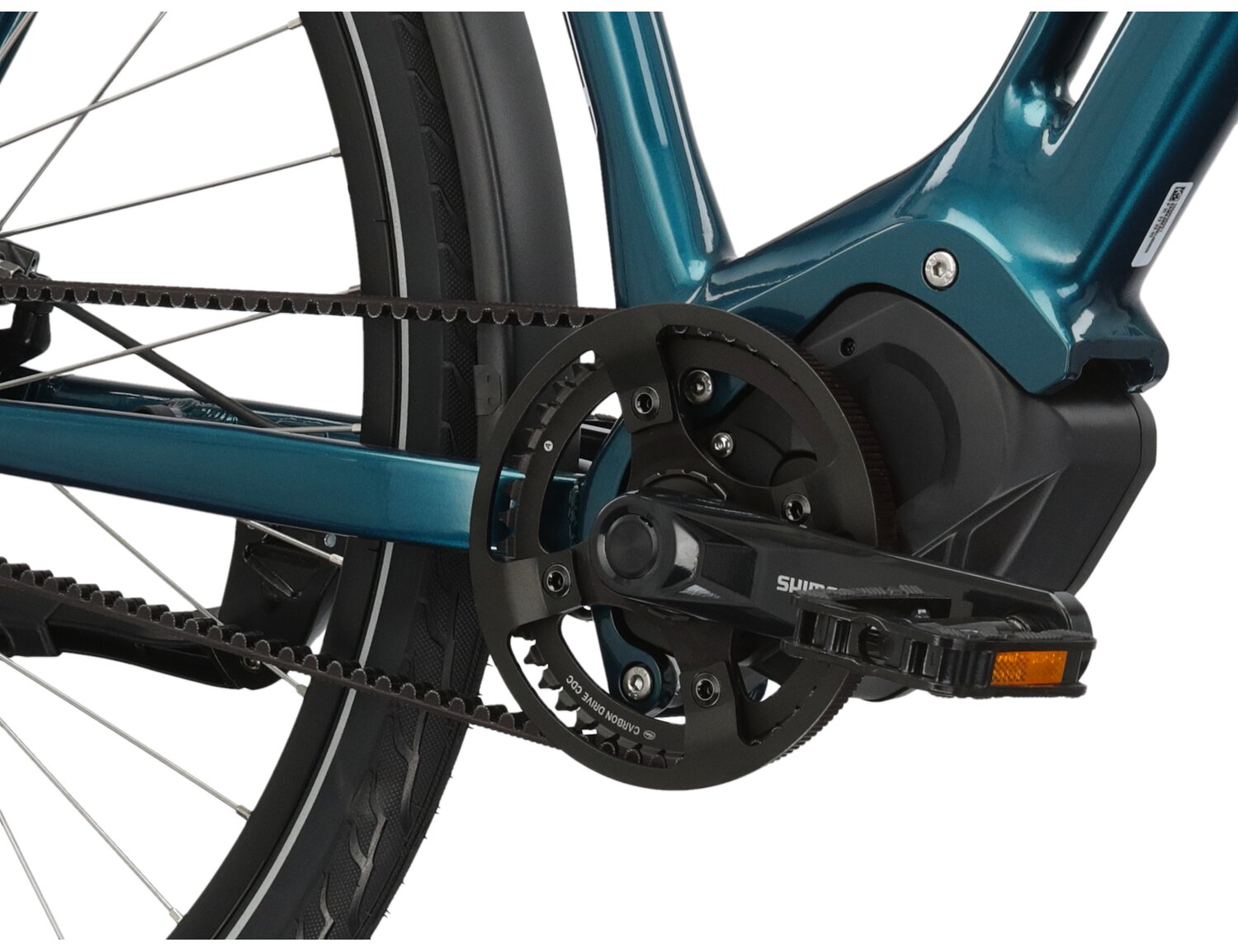 Mechanizm korbowy oraz zamontowany centralnie silnik Shimano E5000 w elektrycznym rowerze miejskim Ebike City KROSS Sentio Hybrid 5.0 504 Wh UNI 