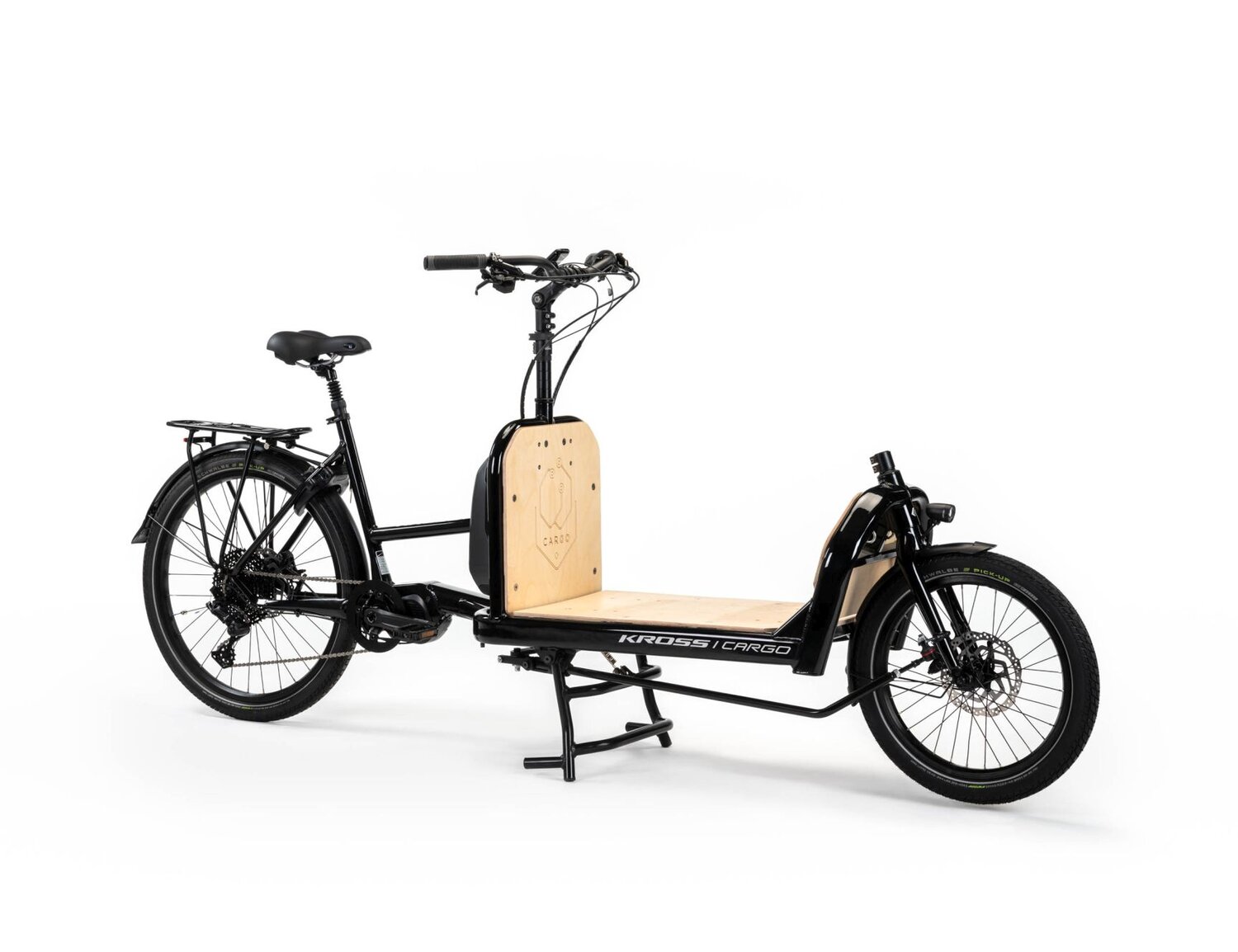  Elektryczny rower cargo Ebike KROSS E-Cargo 1.0 Platform na aluminiowej ramie w kolorze czarnym wyposażony w osprzęt Microshift i Shimano oraz elektryczny napęd Shimano 