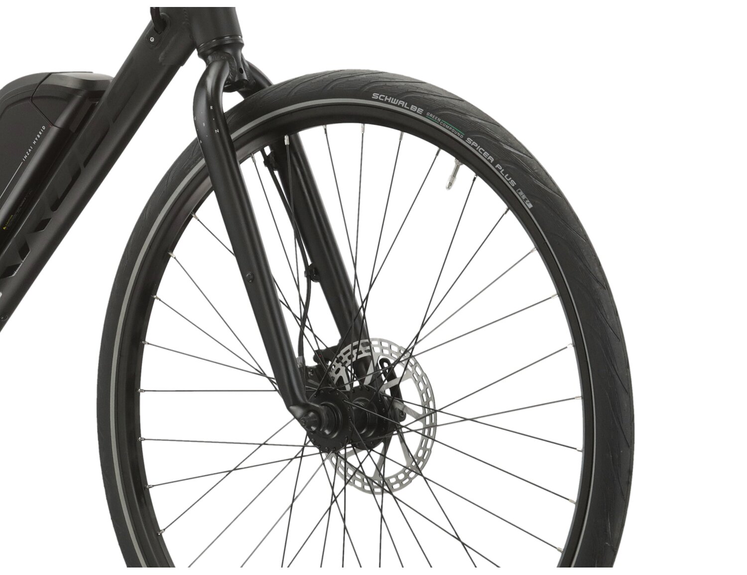 Aluminowa rama, sztywny aluminiowy widelec oraz opona w elektrycznym rowerze miejskim Ebike City KROSS Inzai Hybrid 1.0 522 Wh 