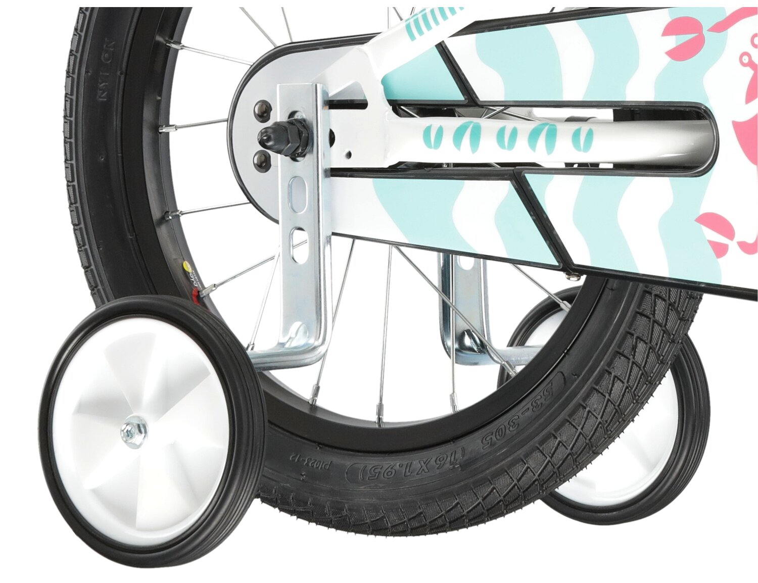  Tylna opona, boczne kółka i osłona łańcucha w rowerze dziecięcym KROSS Mini 3.0 