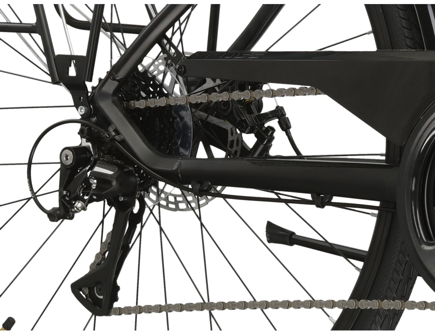 Tylna siedmiobiegowa przerzutka Shimano Acera 3020 oraz mechanicznehamulce tarczowe w rowerze trekkingowym KROSS Trans 3.0 
