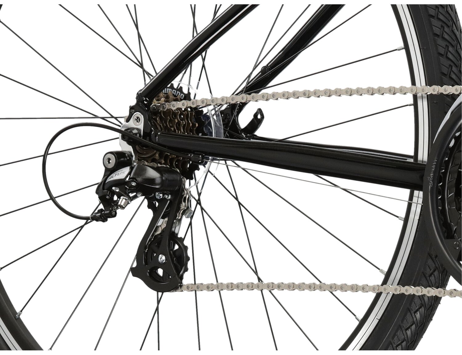  Tylna siedmiorzędowa przerzutka Shimano Altus M310 oraz hamulce v-brake w rowerze crossowym Kross Evado 2.0 damski 