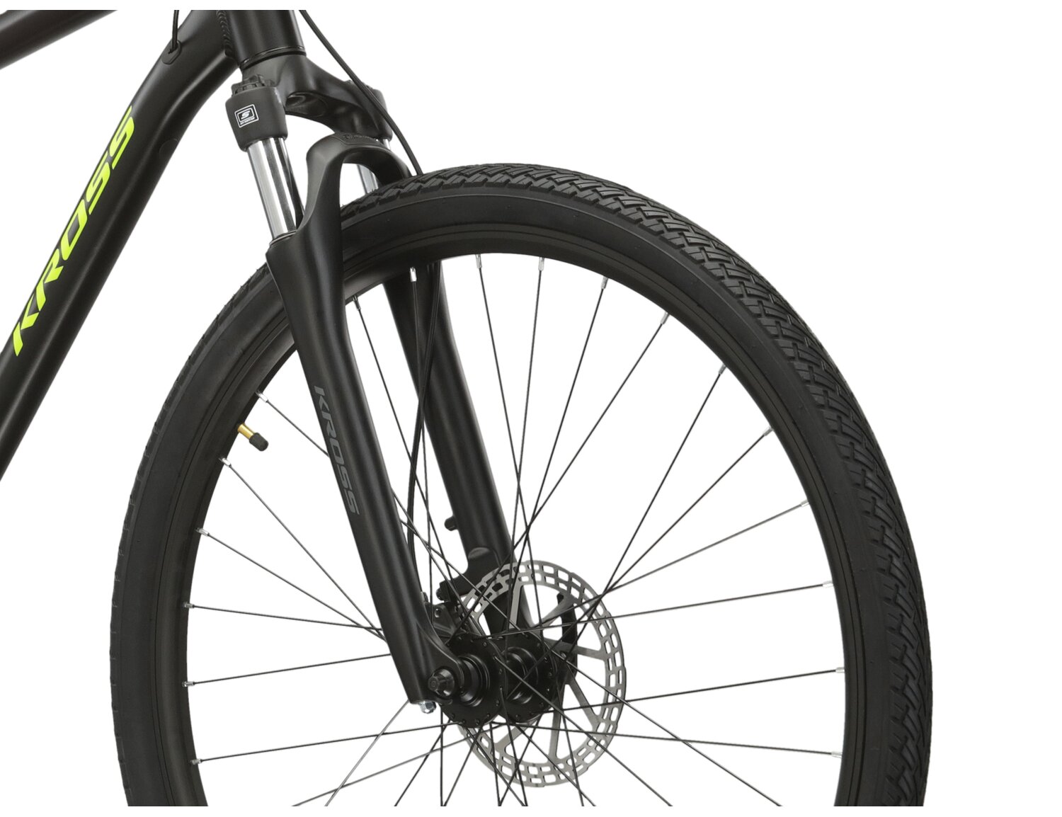 Aluminowa rama, amortyzowany widelec SR SUNTOUR NEX oraz opony Wanda w rowerze crossowym KROSS Evado 4.0 