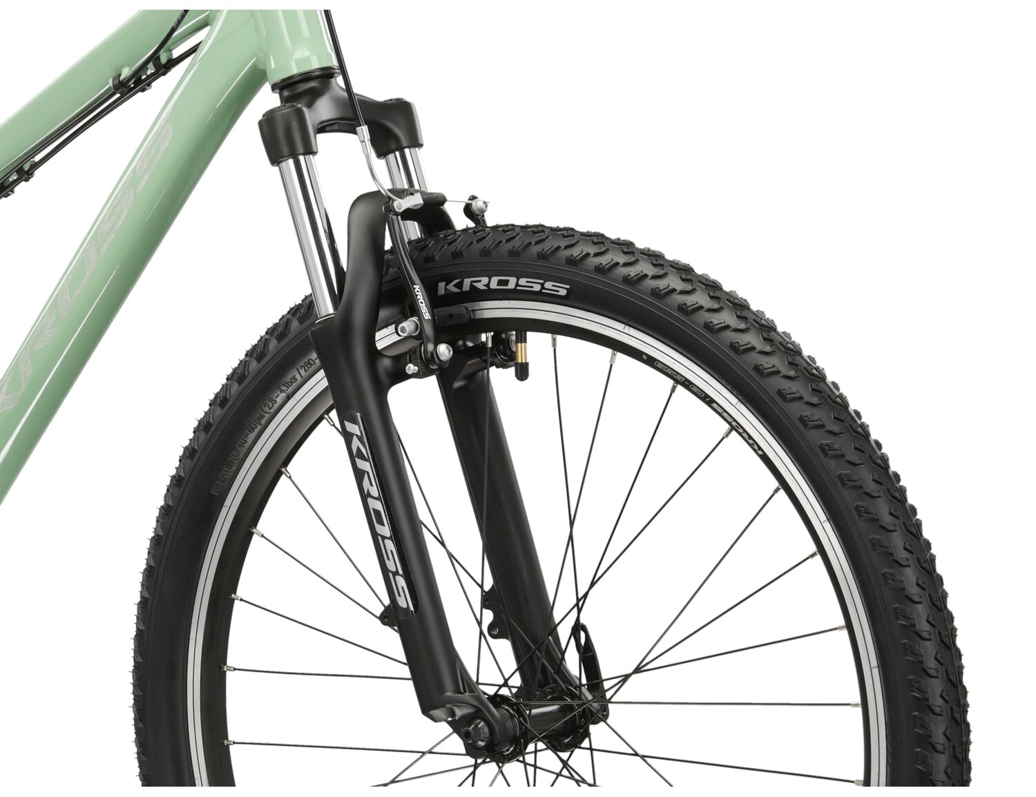  Aluminowa rama, amortyzowany widelec o skoku 80 mm oraz opony o szerokości 2,1 cala w rowerze juniorskim KROSS Berg JR 1.0 